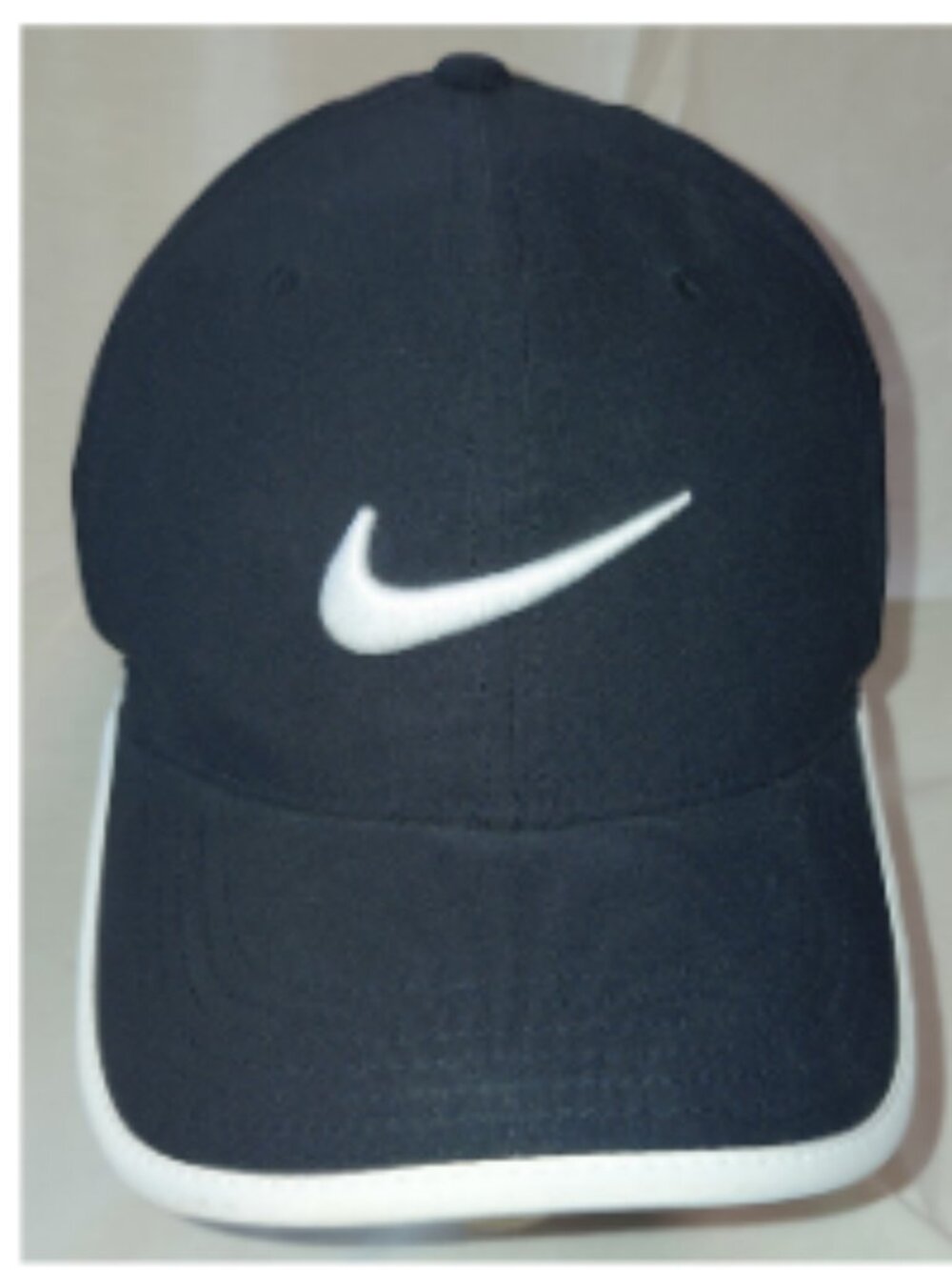 Nike Strapback Cap Mens One Size Embroidered Swoosh Logo Dri-Fit Black